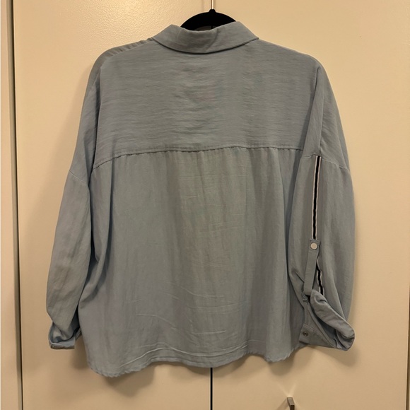 Zara button down blouse - Picture 3 of 9